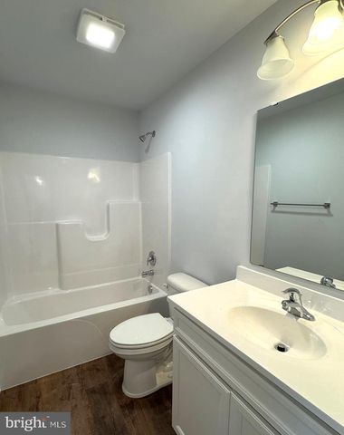 140 OLGA DR, Martinsburg, WV 25403