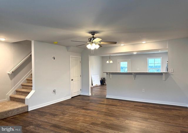 140 OLGA DR, Martinsburg, WV 25403