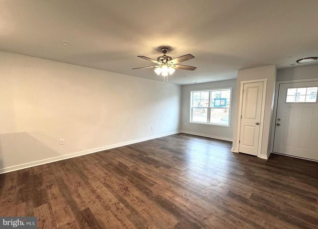 140 OLGA DR, Martinsburg, WV 25403