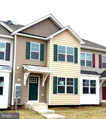 140 OLGA DR, Martinsburg, WV 25403