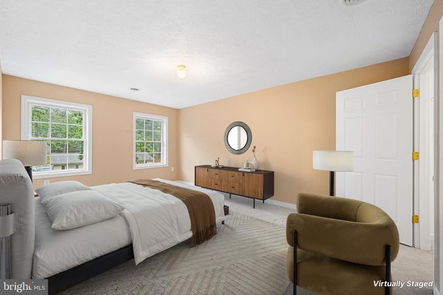 313 LOWER LAKEVIEW DR, East Stroudsburg, PA 18302