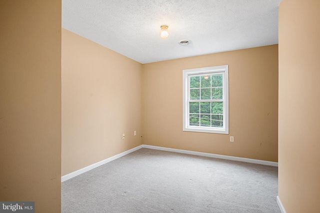 313 LOWER LAKEVIEW DR, East Stroudsburg, PA 18302