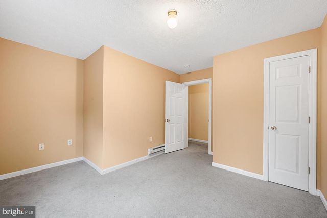 313 LOWER LAKEVIEW DR, East Stroudsburg, PA 18302