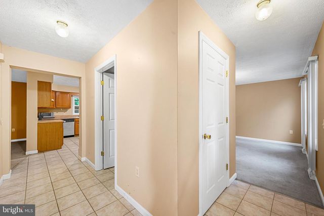 313 LOWER LAKEVIEW DR, East Stroudsburg, PA 18302