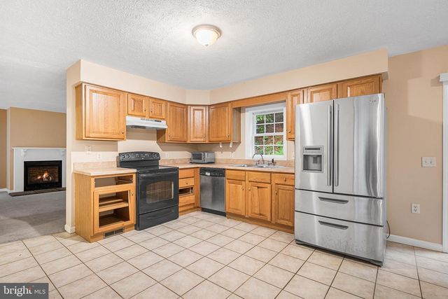 313 LOWER LAKEVIEW DR, East Stroudsburg, PA 18302
