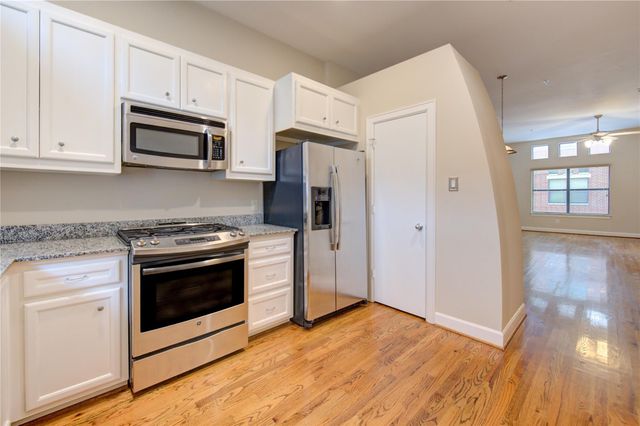 11315 Main Street 204, Houston, TX 77025