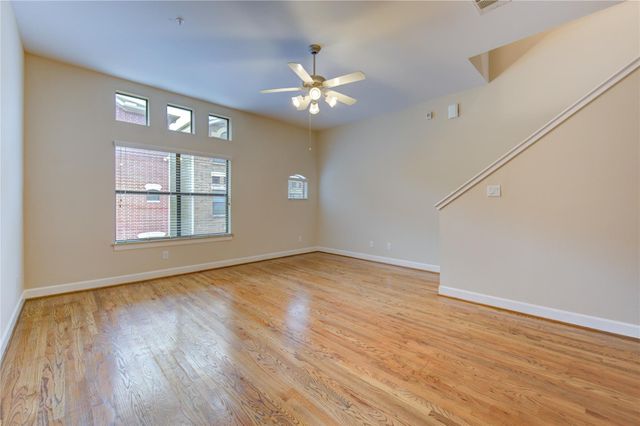 11315 Main Street 204, Houston, TX 77025