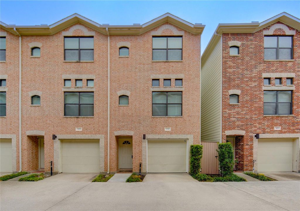 11315 Main Street 204, Houston, TX 77025