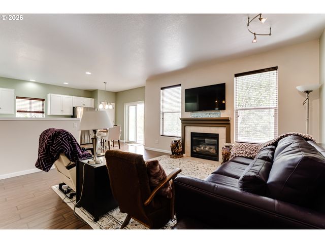 5398 DONOHOE Ave, Eugene, OR 97402