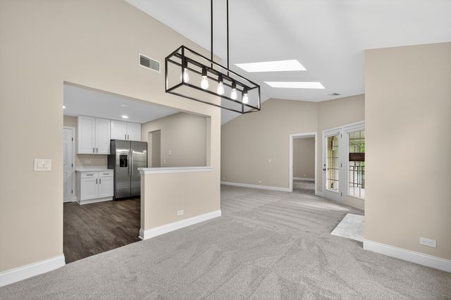 802 Butternut Lane C, Mount Prospect, IL 60056