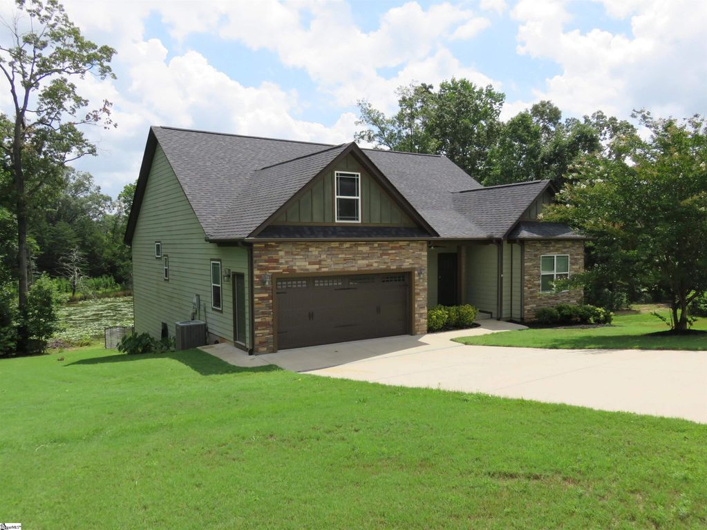 73 Lebanon Court, Greer, SC 29651