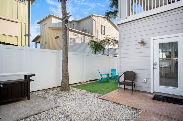 2525 S 11th St 47, Port Aransas, TX 78373