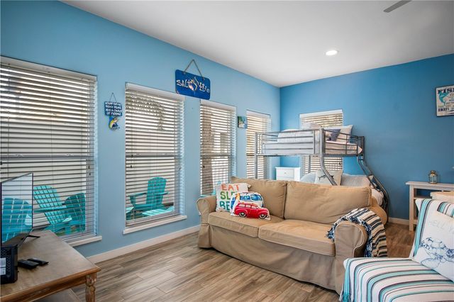 2525 S 11th St 47, Port Aransas, TX 78373