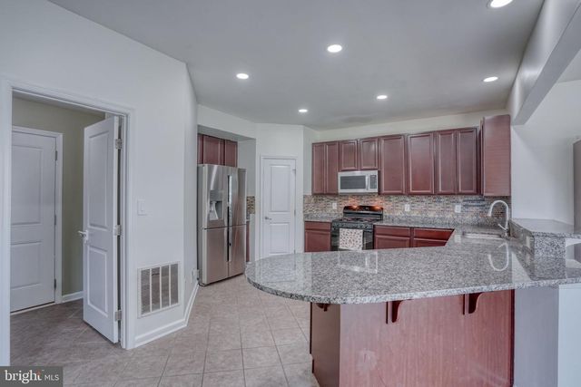 8 ELMER CT, Townsend, DE 19734