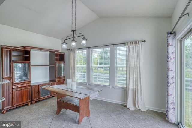 8 ELMER CT, Townsend, DE 19734