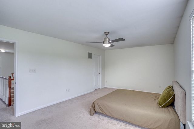 8 ELMER CT, Townsend, DE 19734