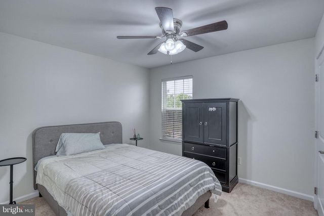 8 ELMER CT, Townsend, DE 19734