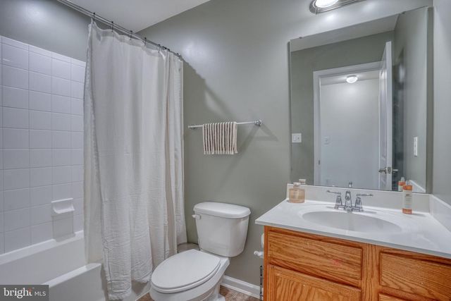 8 ELMER CT, Townsend, DE 19734