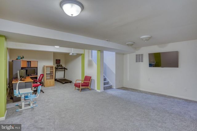 8 ELMER CT, Townsend, DE 19734