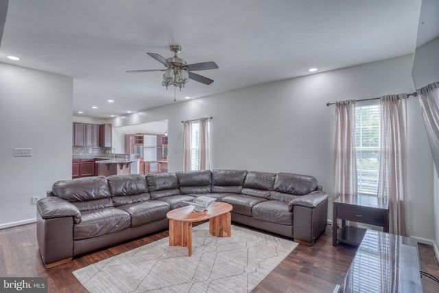 8 ELMER CT, Townsend, DE 19734