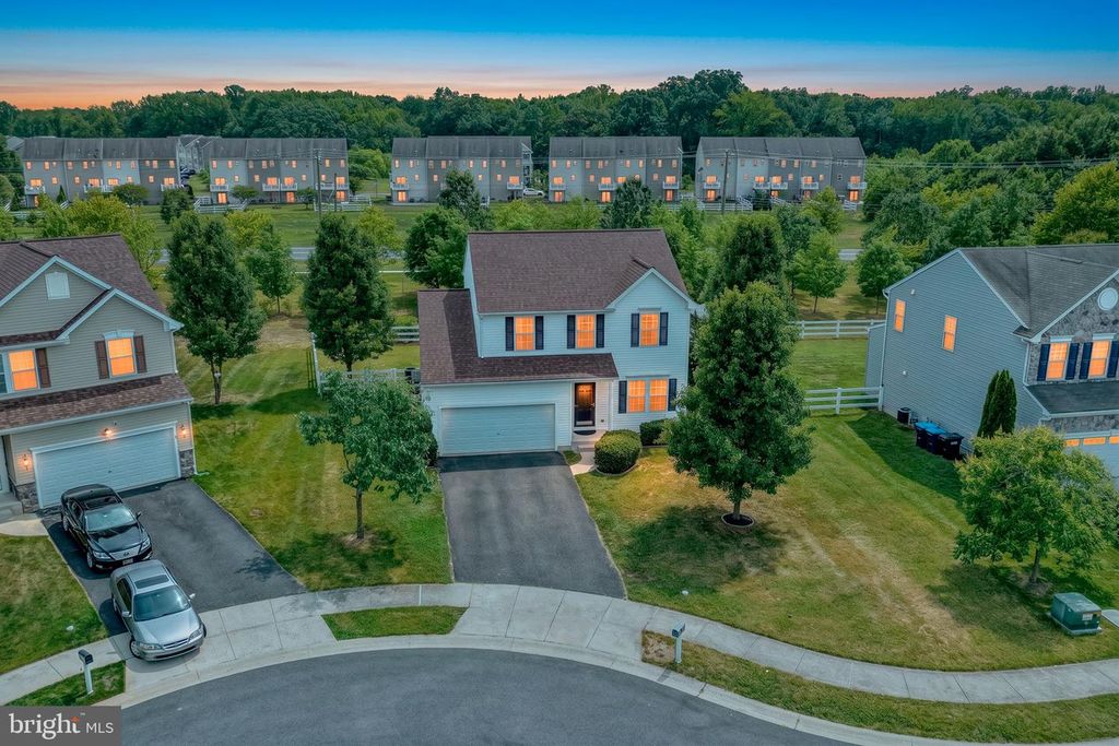 8 ELMER CT, Townsend, DE 19734