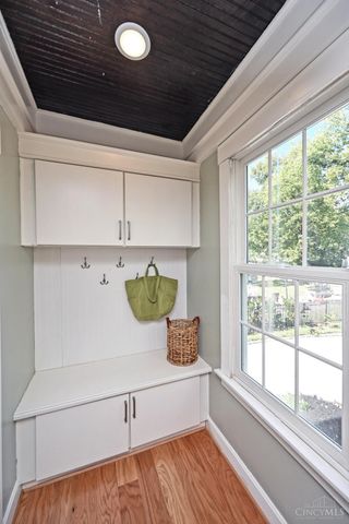 1284 Paddock Hills Avenue, Cincinnati, OH 45229