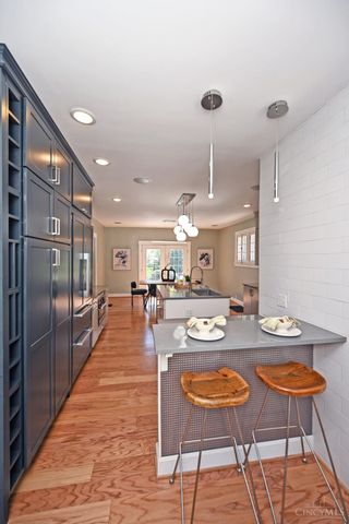 1284 Paddock Hills Avenue, Cincinnati, OH 45229