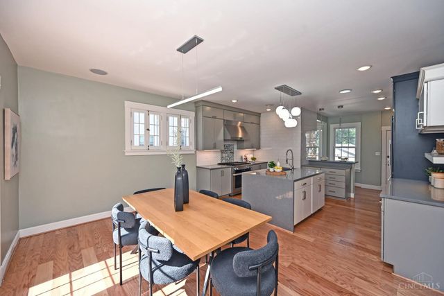 1284 Paddock Hills Avenue, Cincinnati, OH 45229