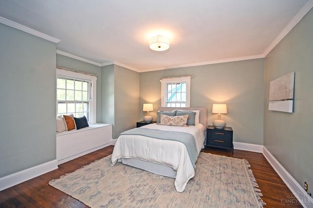 1284 Paddock Hills Avenue, Cincinnati, OH 45229