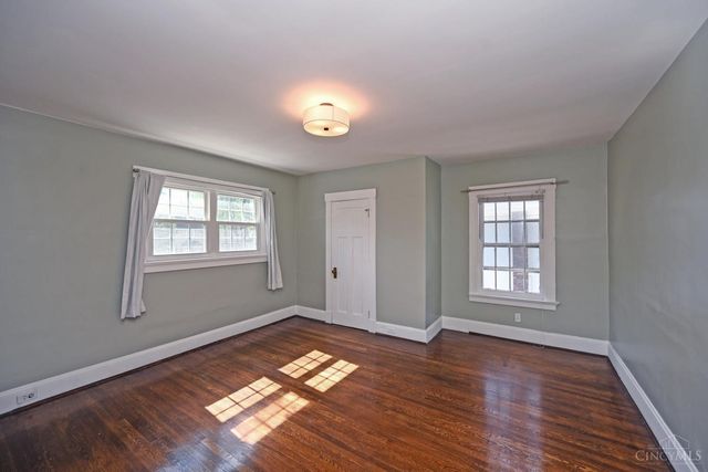 1284 Paddock Hills Avenue, Cincinnati, OH 45229