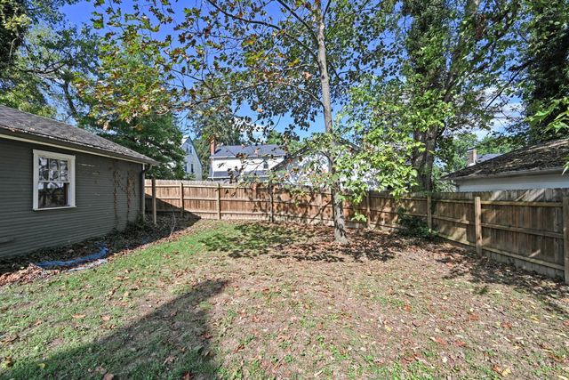 1284 Paddock Hills Avenue, Cincinnati, OH 45229