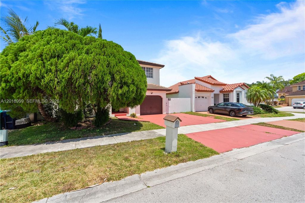 15345 SW 63rd Ter, Miami, FL 33193