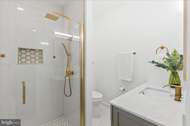 294 MT VERNON, Camden, NJ 08103