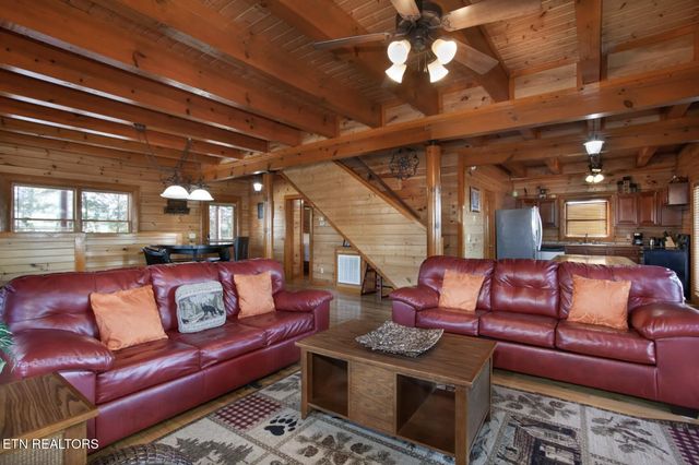 2087 Kerr Rd, Sevierville, TN 37876