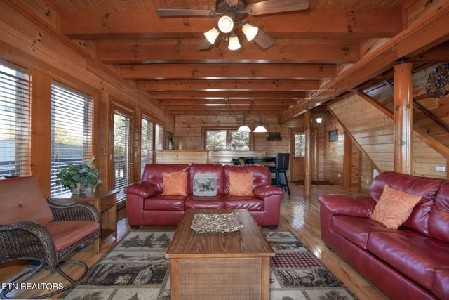 2087 Kerr Rd, Sevierville, TN 37876