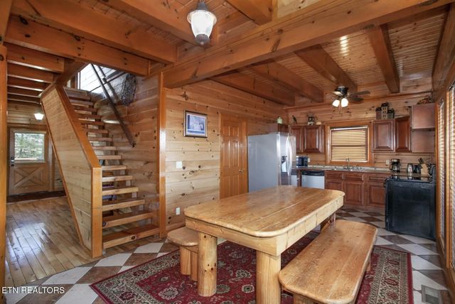 2087 Kerr Rd, Sevierville, TN 37876