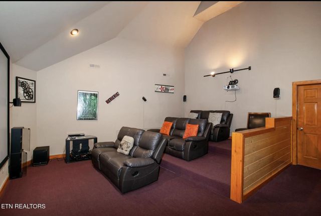 2087 Kerr Rd, Sevierville, TN 37876