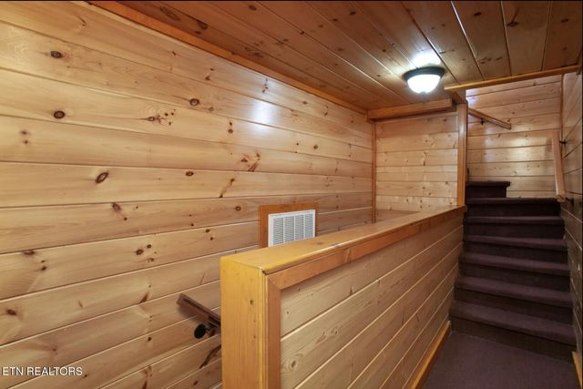 2087 Kerr Rd, Sevierville, TN 37876