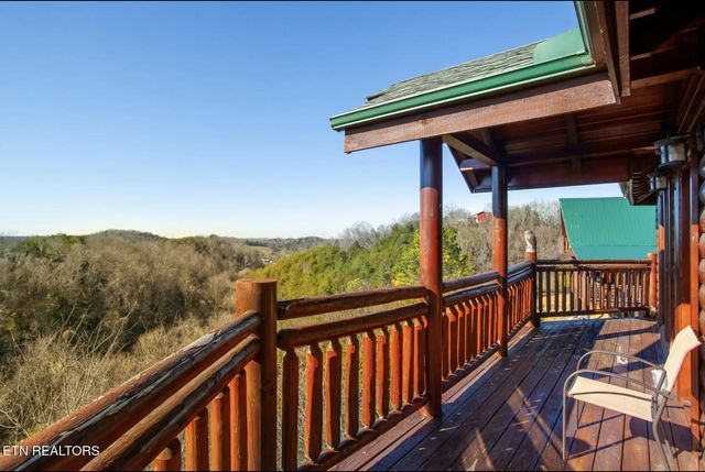 2087 Kerr Rd, Sevierville, TN 37876