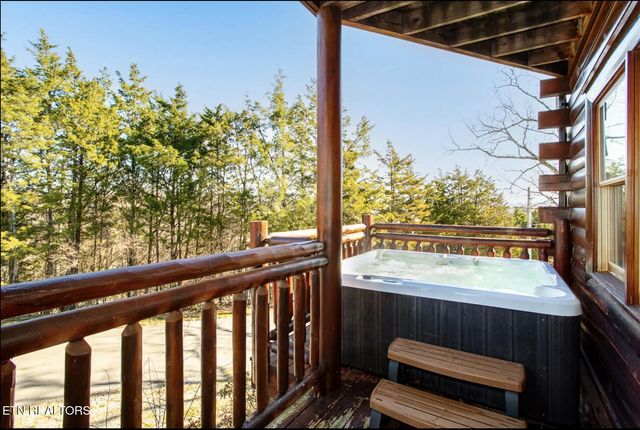 2087 Kerr Rd, Sevierville, TN 37876