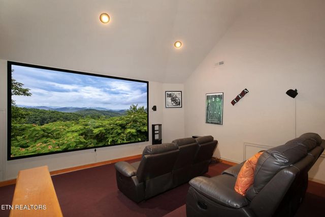 2087 Kerr Rd, Sevierville, TN 37876