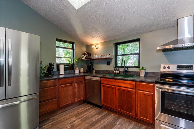 609 Hickory Street, Dayton, OH 45410