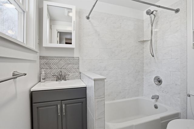 631 Massachusetts Ave 631, Acton, MA 01720