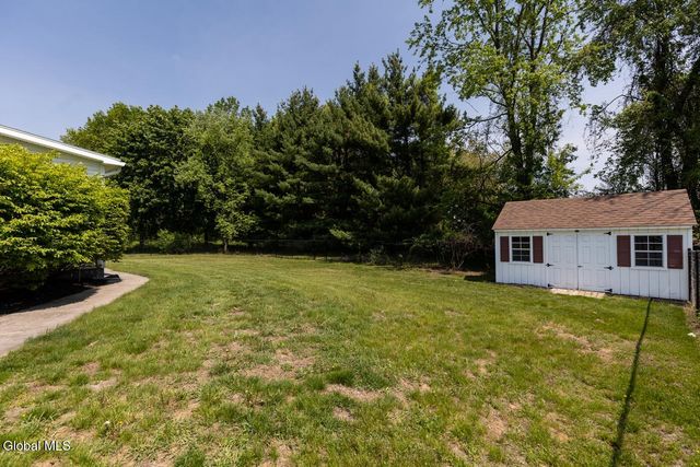 420 Helderview Drive, Altamont, NY 12009
