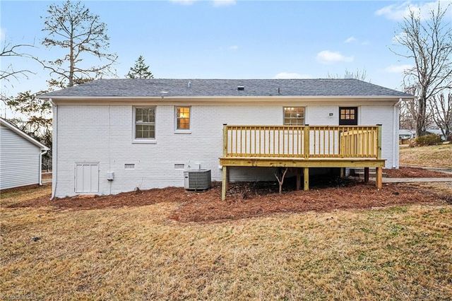 4055 Village Place, Winston-salem, NC 27127