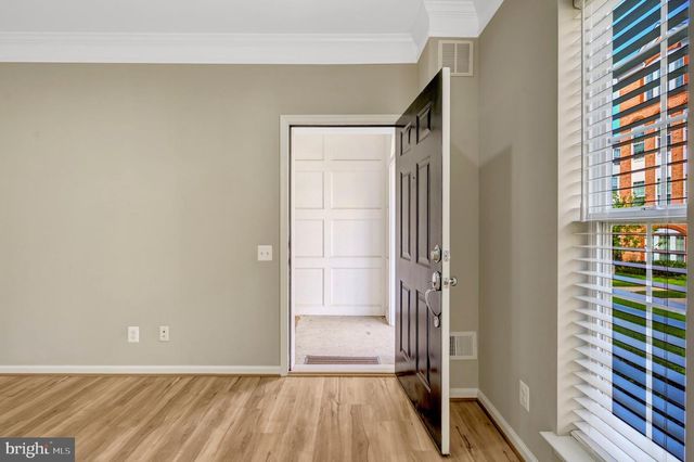 42790 LAUDER TER, Ashburn, VA 20147