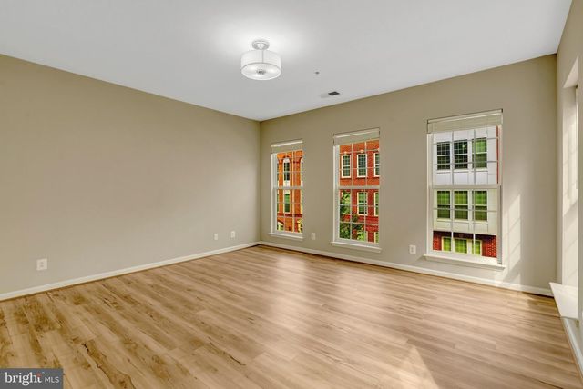 42790 LAUDER TER, Ashburn, VA 20147