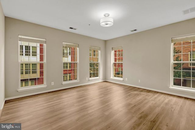 42790 LAUDER TER, Ashburn, VA 20147