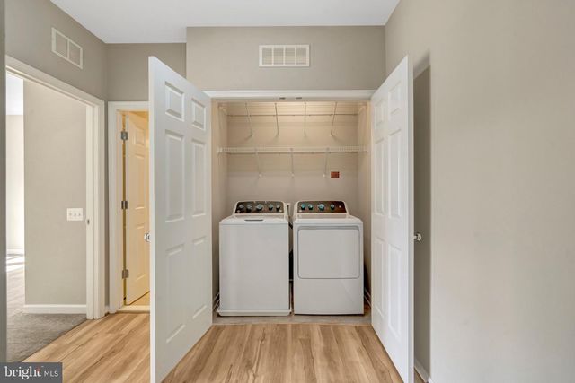 42790 LAUDER TER, Ashburn, VA 20147