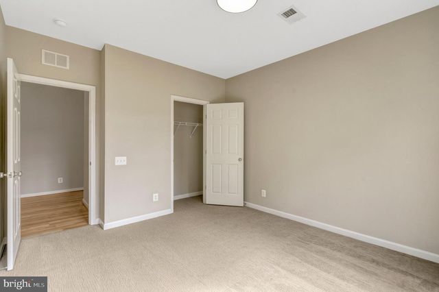 42790 LAUDER TER, Ashburn, VA 20147